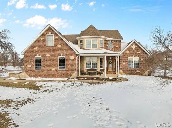 714 Longhi Rd, Collinsville, IL 62234