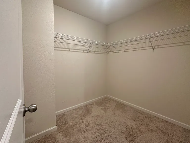 916 Independence Ave — Photo 30