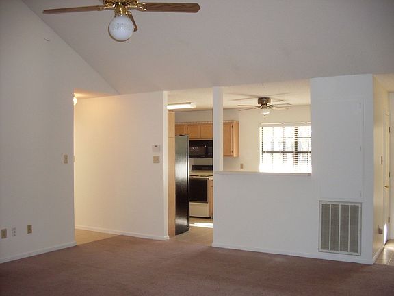 4th image of 311 Northlake Dr