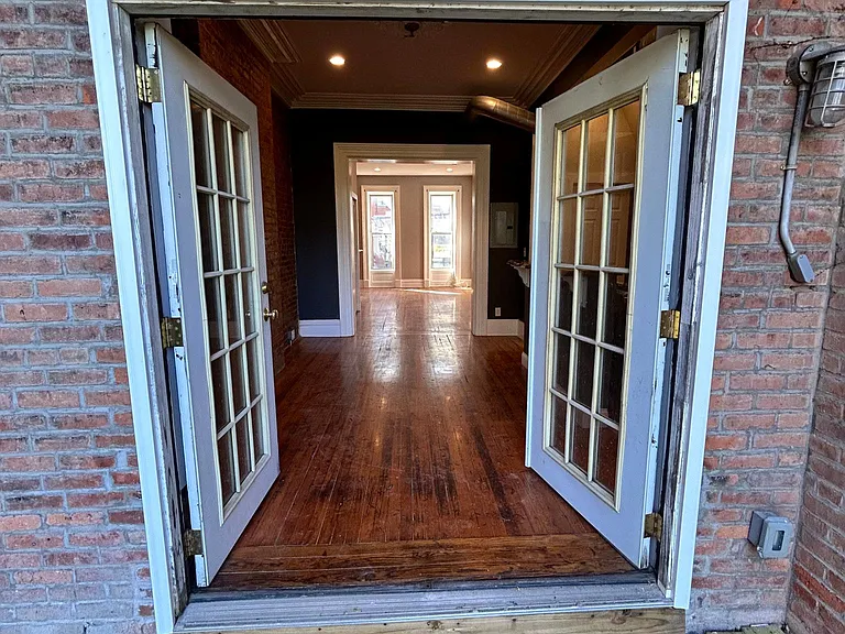 294 Lark St #1 — Photo 3