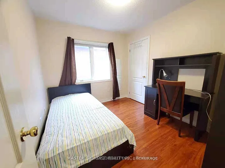 24 Golden Oak Ave — Photo 26