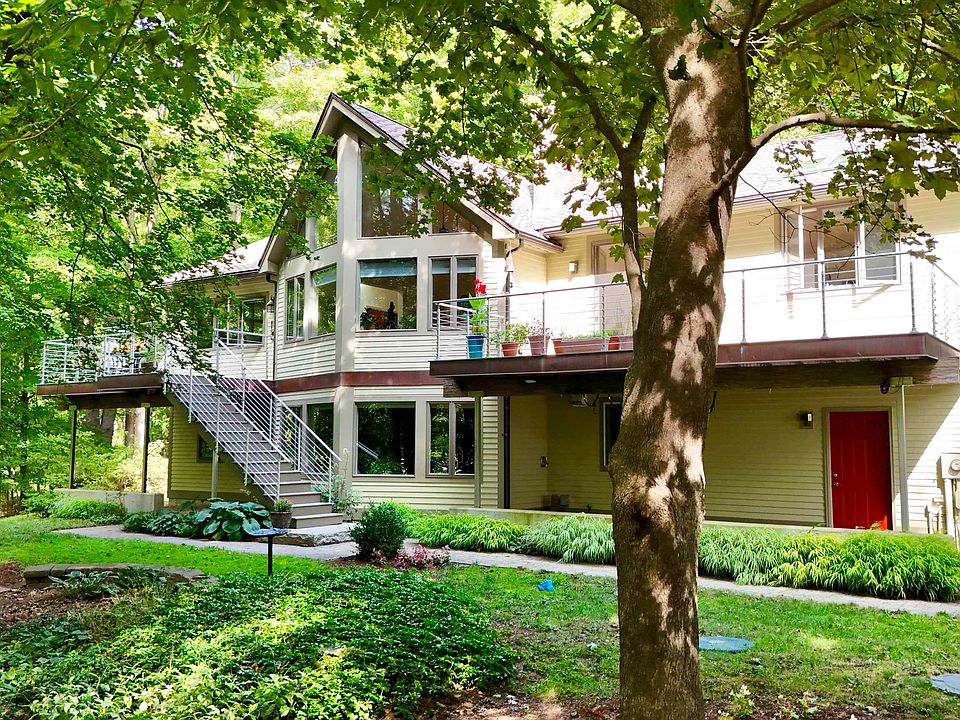 1st image of 5 Gerry's Landing #4