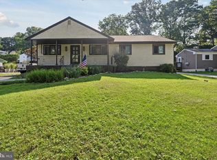 647 Glendale Rd, Havertown, PA 19083