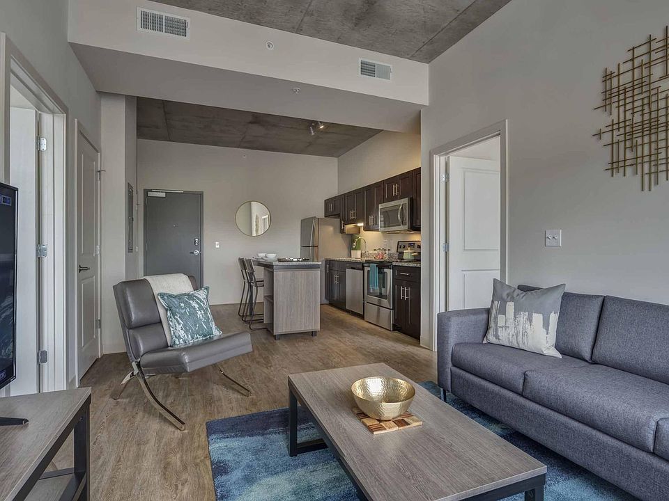 1st image of 6105 Delmar Blvd #9d519b7a0