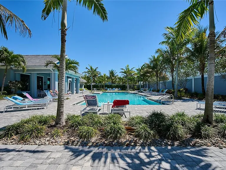 2626 Seychelles Cir #1404 — Photo 42