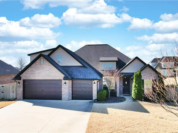 5706 W Lakewood Dr, Rogers, AR 72758