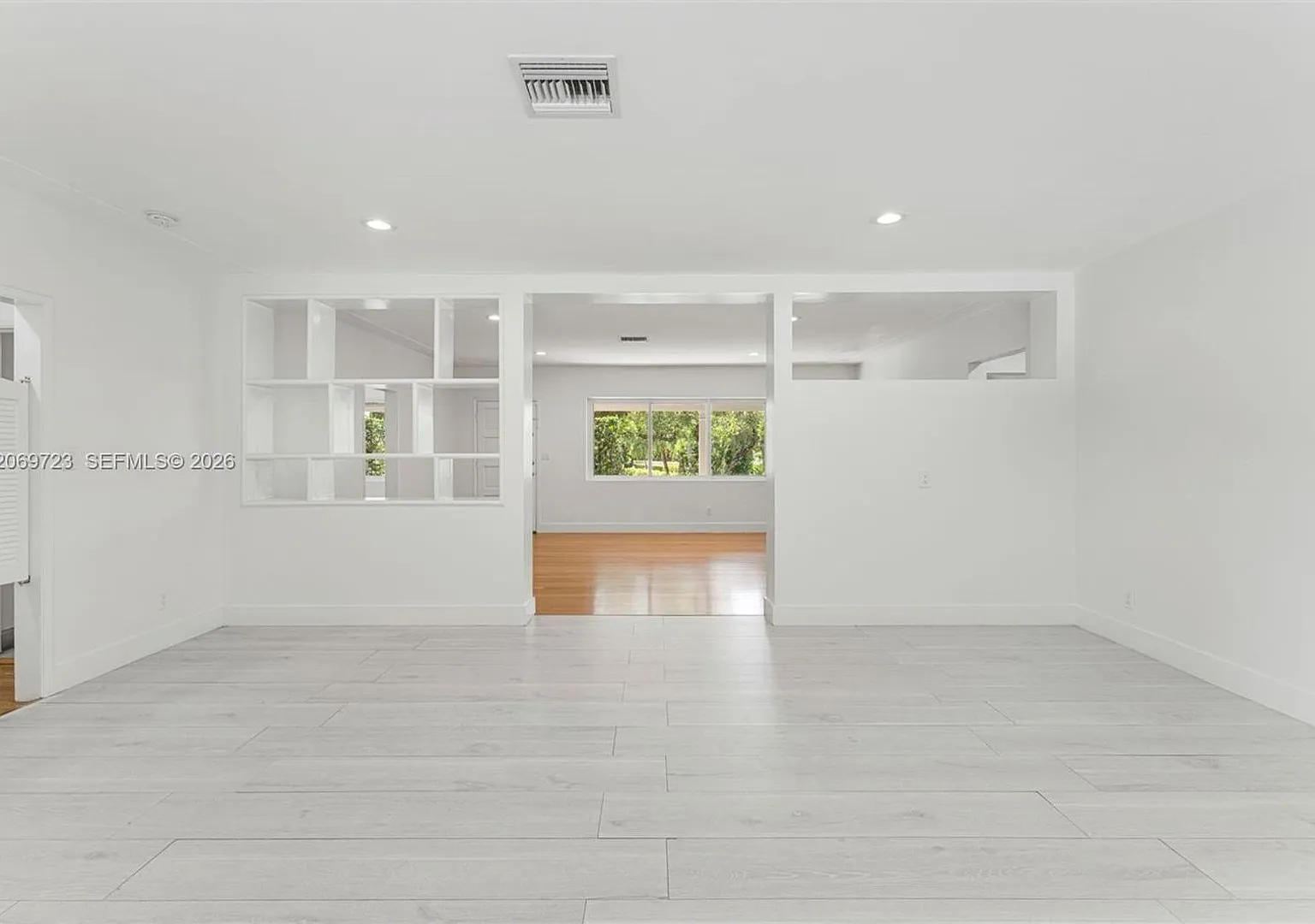 4724 Orduna Drive, Coral Gables, FL 33146 - 1266 — Photo 3