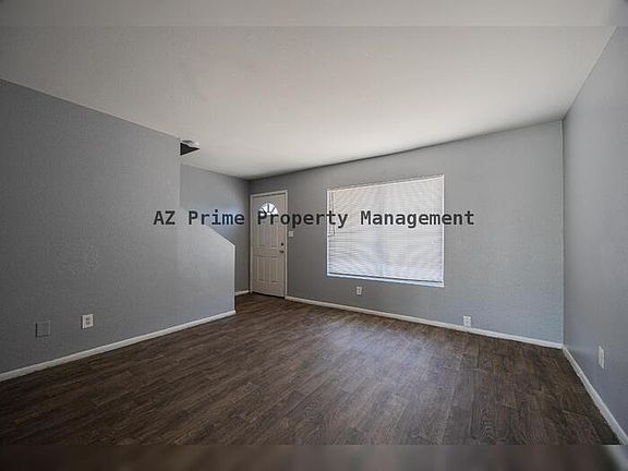 4th image of 3840 N 43rd Ave APT 18