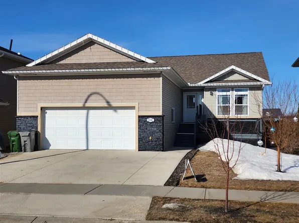 106 Houle Dr, Morinville, AB T8R 0E1