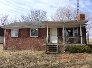 1028 Graves Rd, Stamping Ground, KY 40379