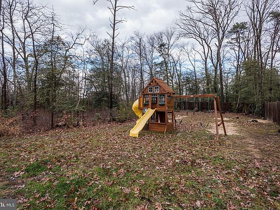 3rd image of 670 Soaper Ave