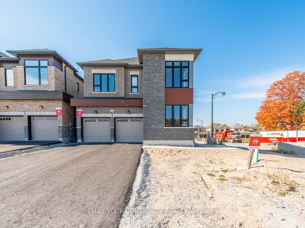 2 Wild Ginger Ln, Springwater, ON L9X 2E4