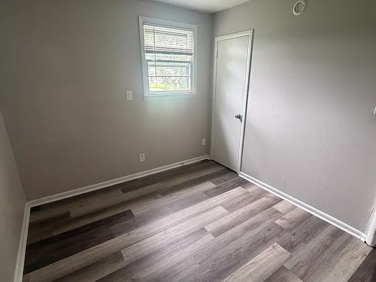 7200 Nathan Hale Way — Photo 14