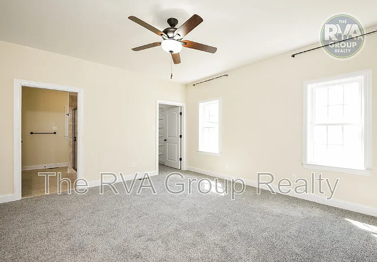 111 Wilkshire Ct — Photo 11