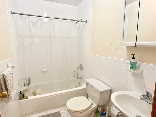 Rented by Corcoran | media 18