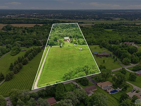 2nd image of 4852 Eck Rd