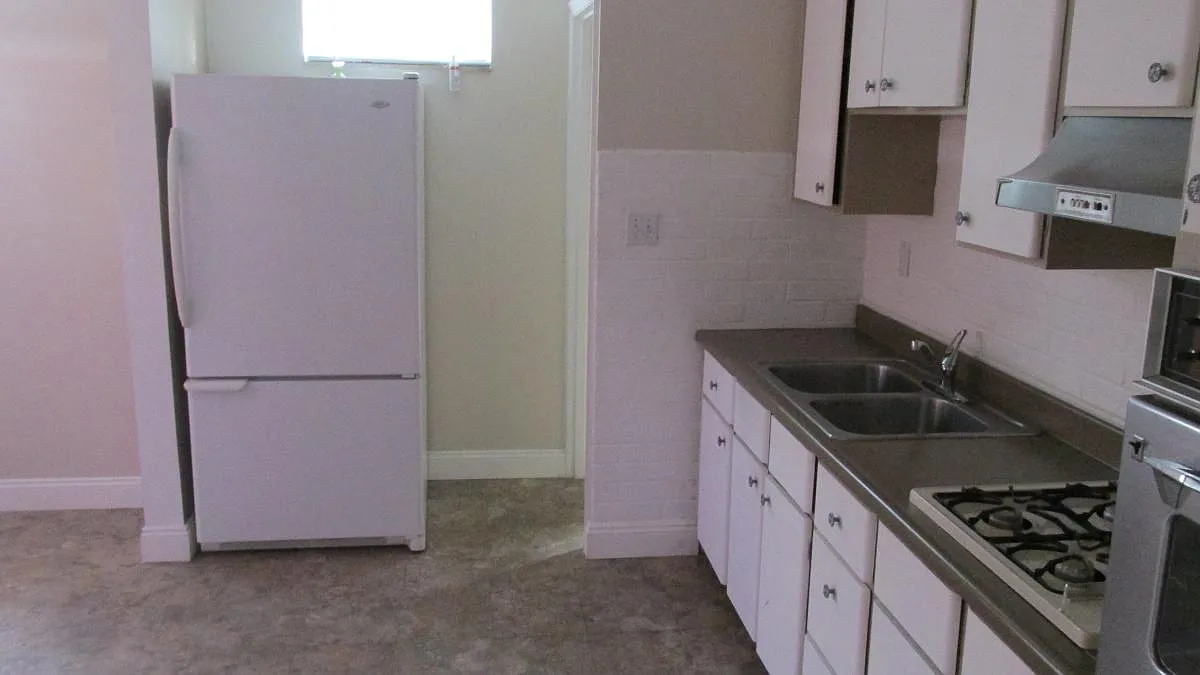 2 bed, 1.5 bath, 1200 sqft, $1,525 — Photo 4