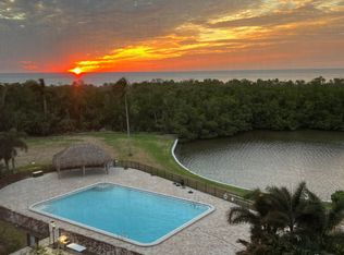 11 Bluebill Ave APT 505, Naples, FL 34108