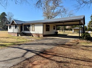 546 Peach Rd, Byron, GA 31008