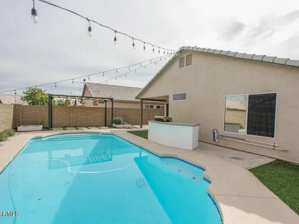 13558 W Saguaro Ln, Surprise, AZ 85374