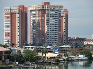 17900 Gulf Blvd APT 2C, Redington Shores, FL 33708
