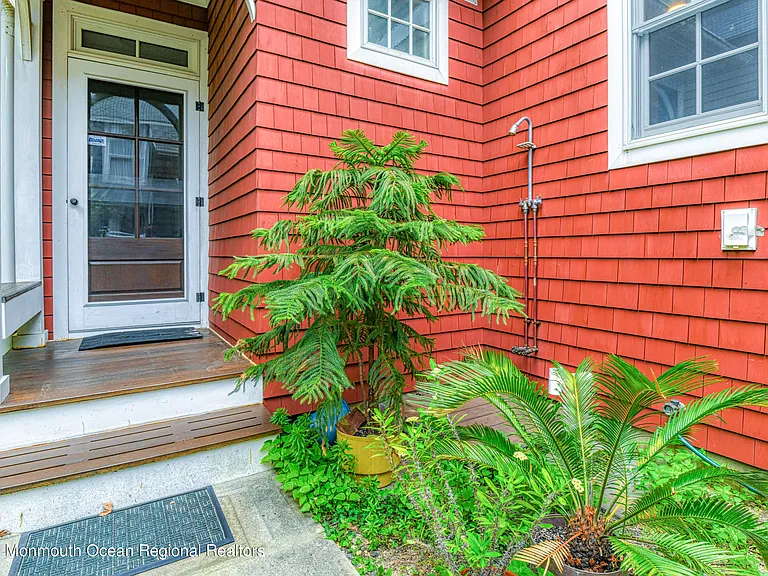 26 Atlantic Ave — Photo 5