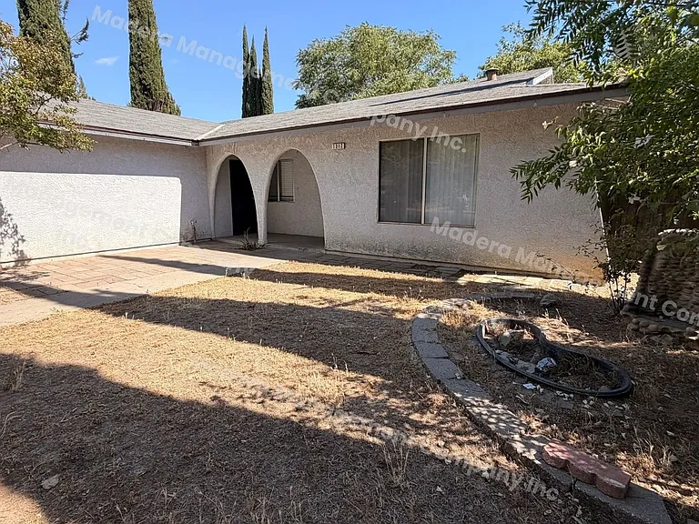 1312 Sanarita Way — Photo 6