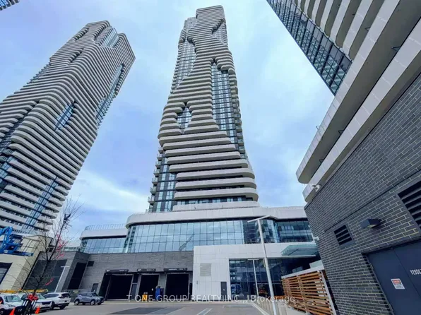 8 Interchange Way, Vaughan, ON