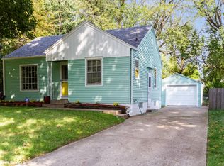 2813 Arnold Rd, Des Moines, IA 50310