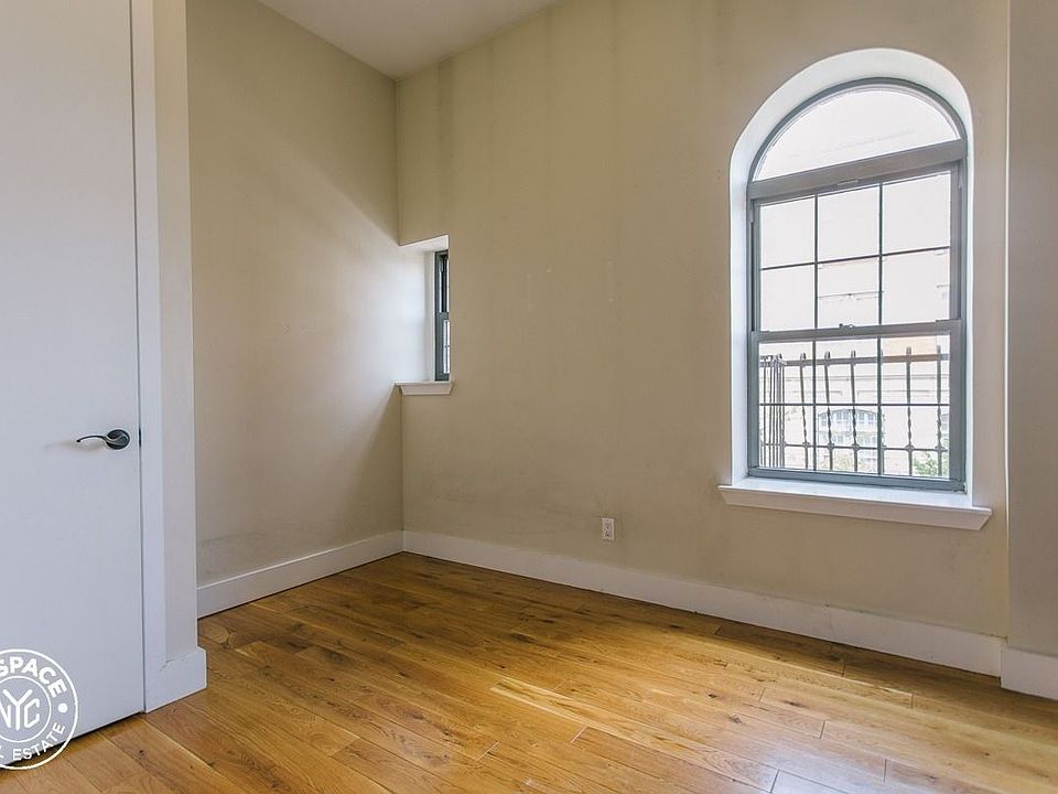 1st image of 435 Menahan St #5D