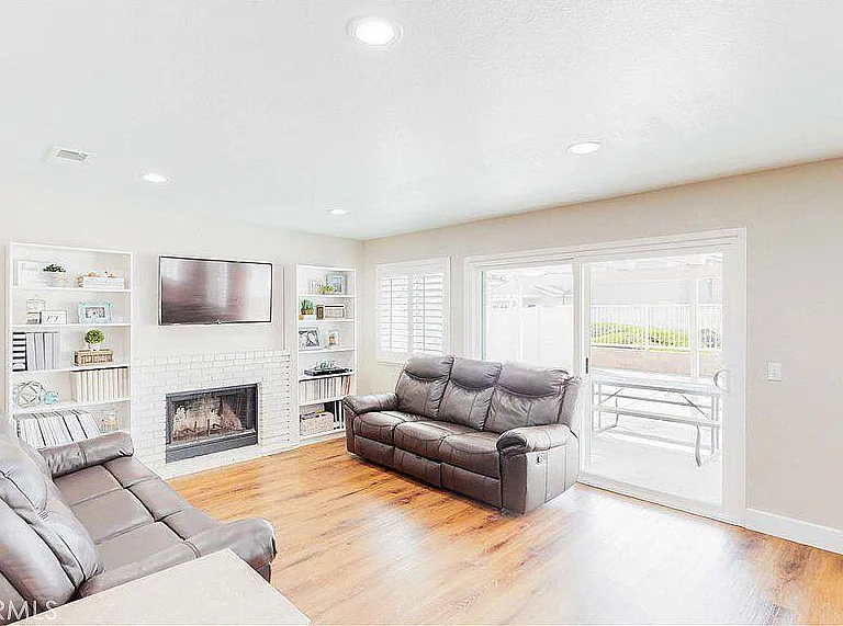 19217 Vintage Woods Dr — Photo 22