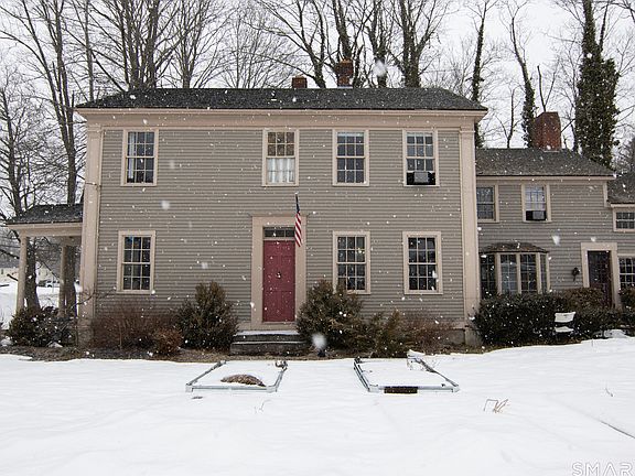 3rd image of 38 Canterbury Road