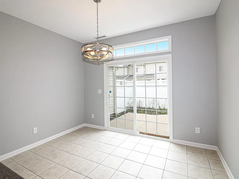 13539 Erlen Dr — Photo 38