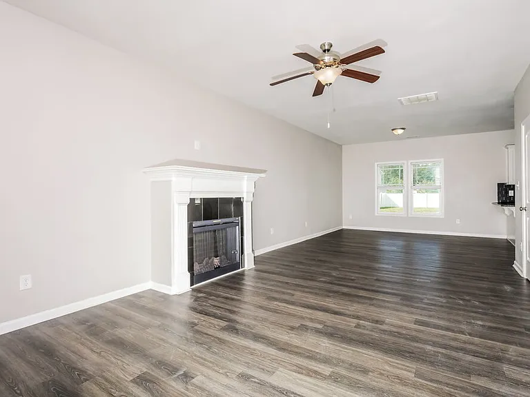 408 Deer Grove Trl — Photo 4