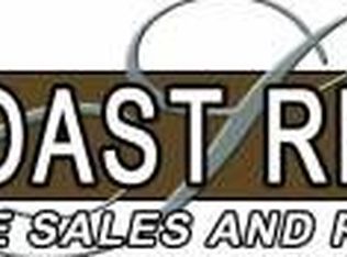 22B High St, Hampton, NH 03842