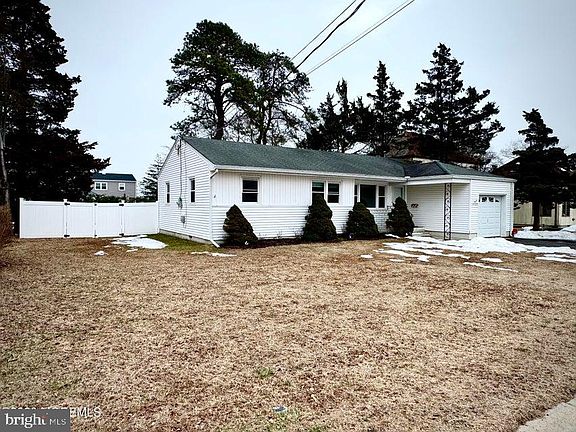 4th image of 1408 Beaver Dam Rd