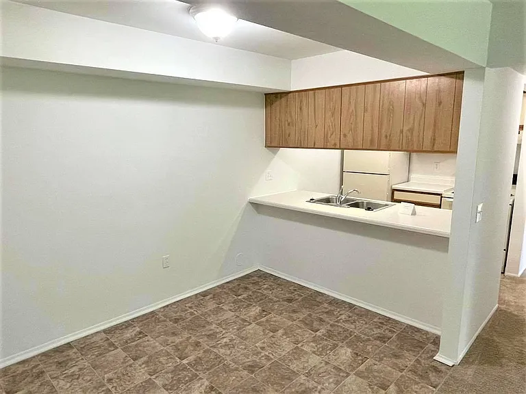 Thornridge Apartments — Photo 85