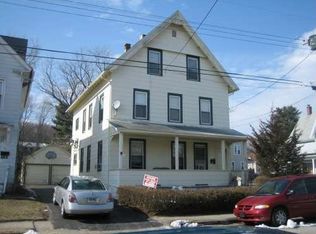 330 Prospect St, Norwich, CT 06360
