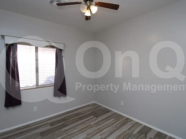 2764 E Highland Ct — Photo 14