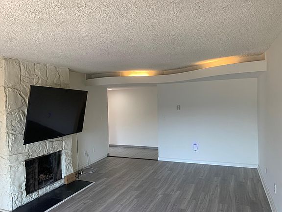 3rd image of 12711 Matteson Ave #1