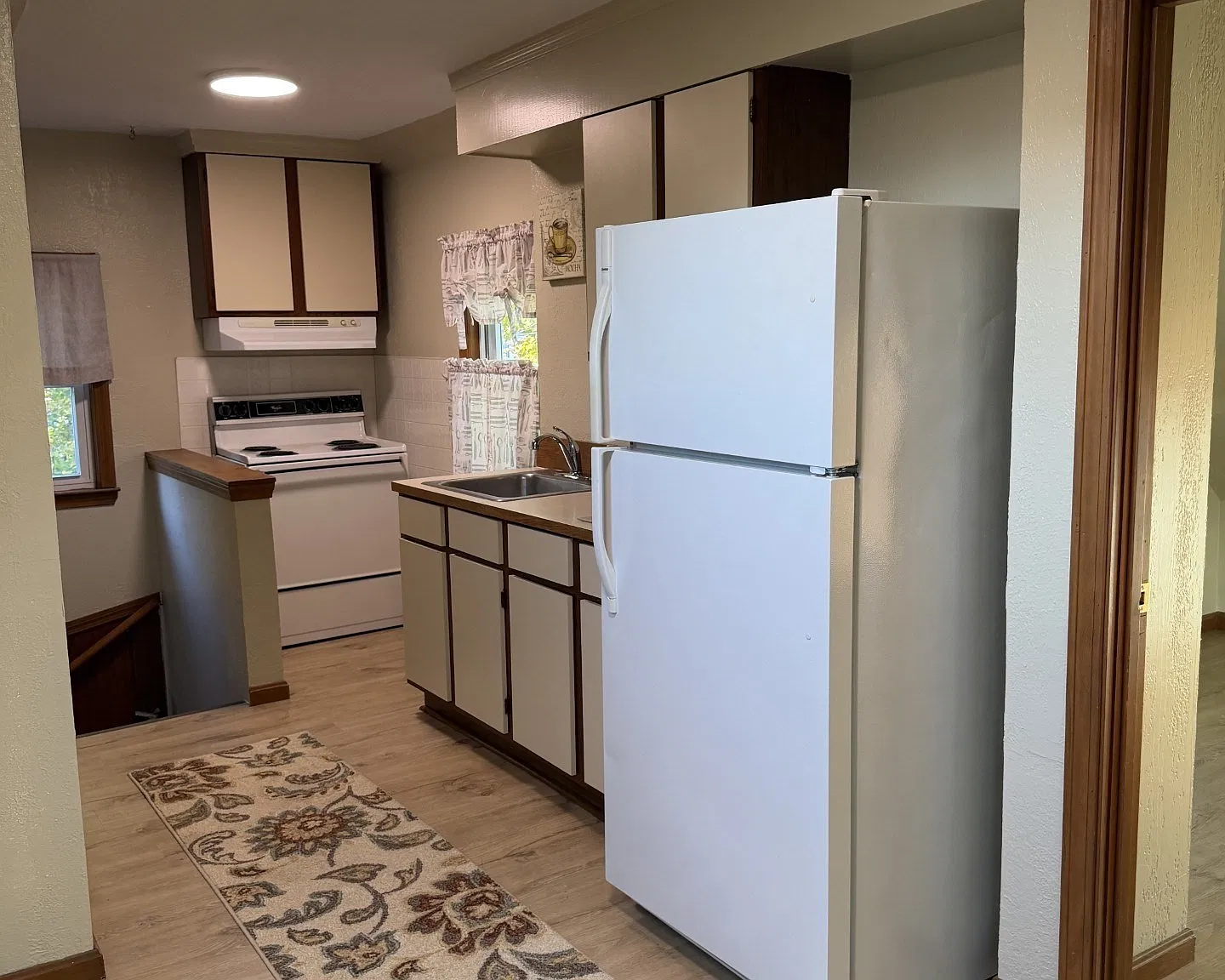 1 bed, 1.0 bath, 575 sqft, $1,300 — Photo 1