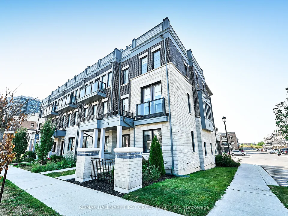 1 Clarington Blvd