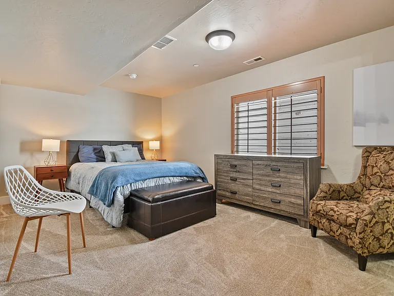 Lower Level Bedroom Ensuite