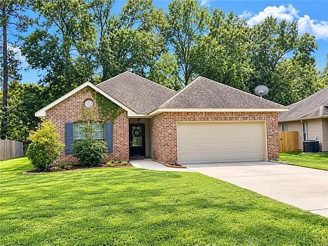 3 bed, 2.0 bath, 1512 sqft, $1,900 — Photo 1