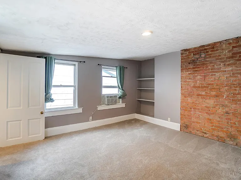 2158 Stratford Ave #2 — Photo 23