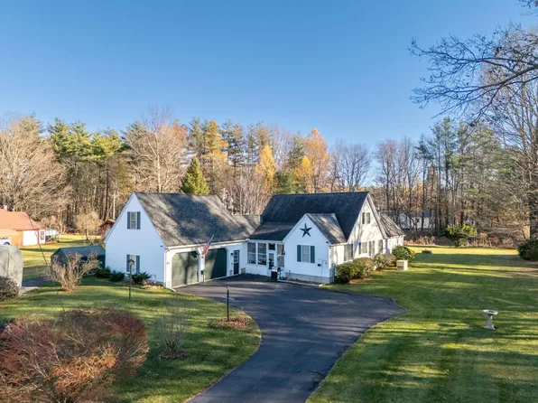 5 Maple Avenue, Plaistow, NH 03865