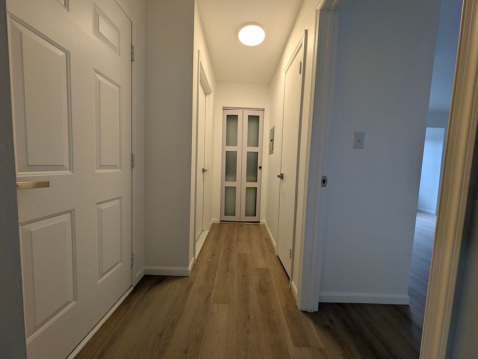 Bedroom and Bathroom Hallway