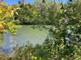 22090 Highway 62, Shady Cove, OR 97539