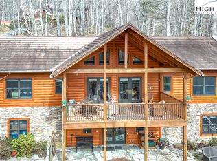 160 Carefree Cove Rd, Zionville, NC 28698