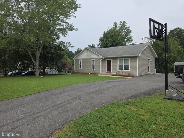 6113 Windsor Dr, Fredericksburg, VA 22407